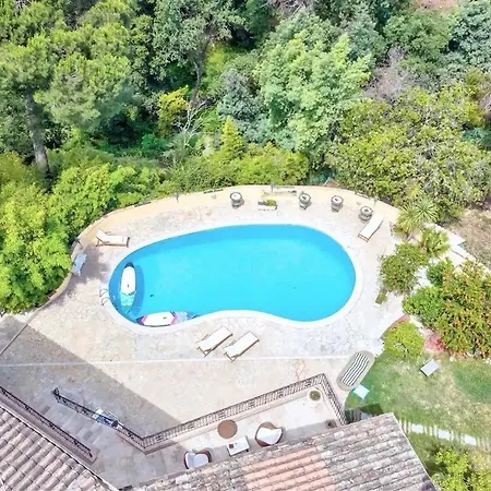 De Prestige Avec Piscine Et Grand Jardin Vallauris