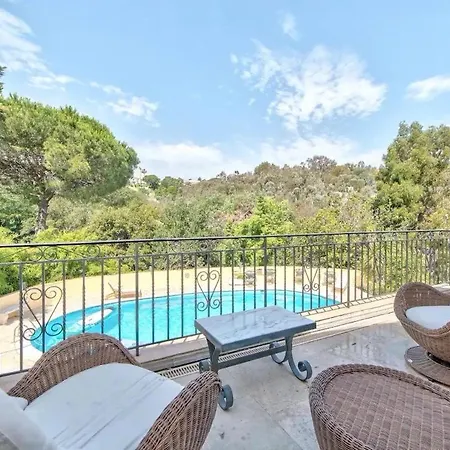 De Prestige Avec Piscine Et Grand Jardin Villa *
