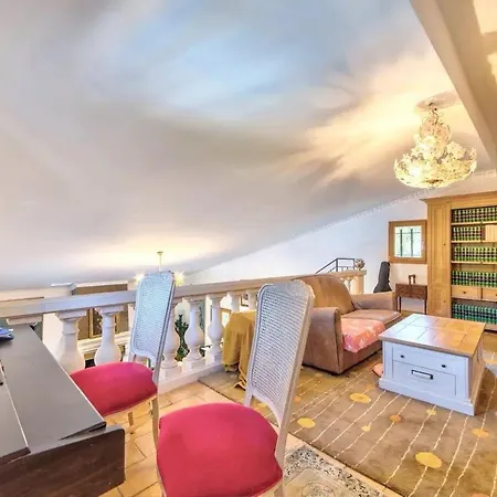 Villa De Prestige Avec Piscine Et Grand Jardin