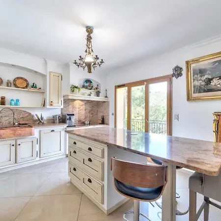 De Prestige Avec Piscine Et Grand Jardin
