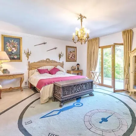 De Prestige Avec Piscine Et Grand Jardin Willa Vallauris